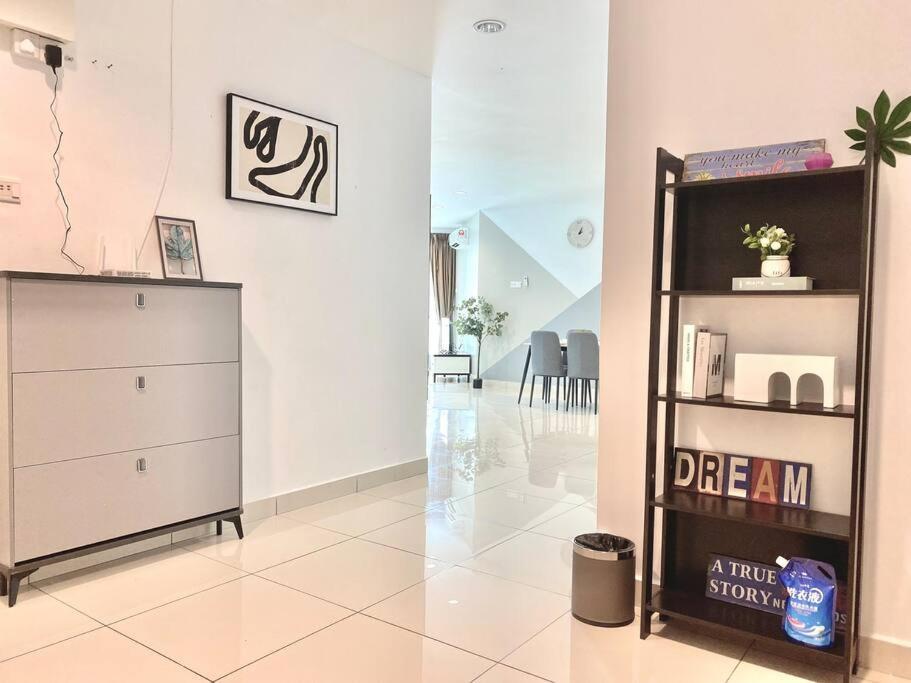 Mansion One Suites - Seaview Modern 2 Bedroom Suites 乔治敦 外观 照片